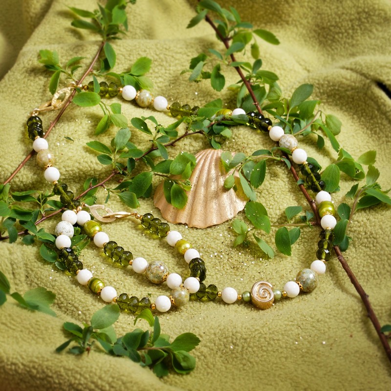 Schmuck-Set aus Glas- und Zuchtperlen