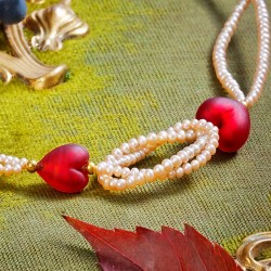 Halskette Valentine, Nahaufnahme der beiden Murano-Herzen