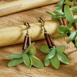 Schmuck-Set Bambus, Detailansicht der Ohrringe