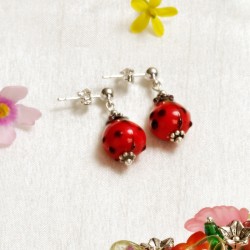 Schmuck-Set Mutschekiepchen, Detailansicht der Ohrringe Schmuck-Set Mutschekiepchen, Detailansicht der Ohrringe