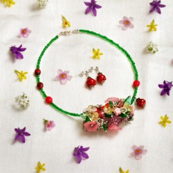 Schmuck-Set Mutschekiepchen, Gesamtansicht Schmuck-Set Mutschekiepchen, Gesamtansicht