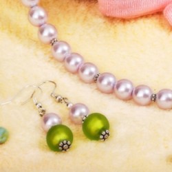 Schmuck-Set Prinzessin auf der Erbse, Detailansicht der Ohrringe Schmuck-Set Prinzessin auf der Erbse, Detailansicht der Ohrringe