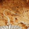 Ohrringe Weinrebenblätter, Detailansicht der Ohrhaken