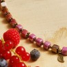 Halskette Waldbeeren, Detailansicht der Kette links