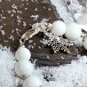 Armband Schneeweiß, Detailansicht vom Karabinerverschluß mit Schneeflocken-Anhänger