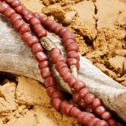 Halskette Himba, Detailaufnahme der Kette rechts