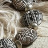 Schmuck-Set Mali, Nahaufnahme der Ton- und Tuaregsilber-Perlen