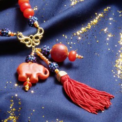 Halskette Indische Nacht, Detailansicht vom dreiteiligen Kettenanhänger