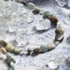 Schmuck-Set Glacier, Detailansicht der Kette mit Aquamarin, Schlangenhaut-Achat und Fluorit-Würfeln