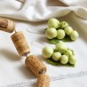 Schmuck-Set Bacchus tanzt, Detailansicht der Ohrringe, bestehend aus hellgrünen Stoff-Weintrauben