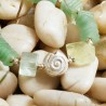 Schmuck-Set Najade, Nahaufnahme von Aventurinscheiben, Fluoritwürfel, Metallschnecken-Perle und facettiertem Prehnit im Armband