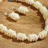 Schmuck-Set Afrikanische Hochzeit, Detailansicht der Kette vorn und der Ohrringe