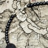 Halskette Tilda, Detailansicht der schwarzen Glasperlen und vom Kettenverschluß