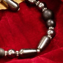 Armband Schwarze Vielfalt, Detailansicht vorn