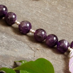 Schmuck-Set Umschlungen, Nahaufnahme der Kette vorn links