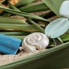 Halskette Meeresrauschen, Nahaufnahme der versilberten Schneckenperle, Perlmutt-Rechteck und Glasperlen
