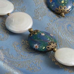 Schmuck-Set á la Monet, Nahaufnahme der Lampwork- und Zuchtperlen links