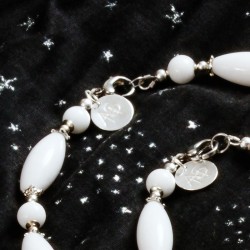 Schmuck-Set Milchstraße, Nahaufnahme der Karabiner-Verschlüsse Schmuck-Set Milchstraße, Nahaufnahme der Karabiner-Verschlüsse