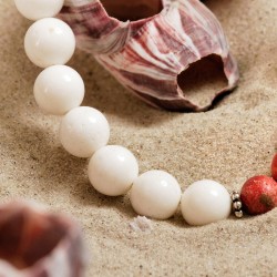 Armband Weiß mit Farbe, Detailansicht Steinkoralle und Schaumkoralle links Armband Weiß mit Farbe, Detailansicht Steinkoralle und Schaumkoralle links
