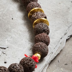 Schmuck-Set Ammonit, Detailansicht der Kette vorn rechts