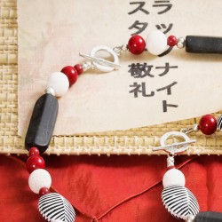 Schmuck-Set Hai Ku, Detailansicht von Ketten- und Armband-Verschluß