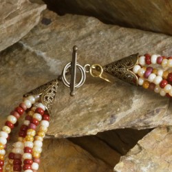 Mookait, Detailansicht vom Kettenverschluß