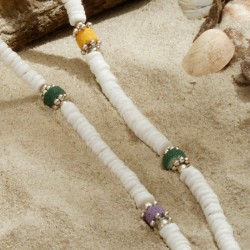 Halskette Takutea, Nahaufnahme der Muschelscheiben und der bunten Schaumkoralle-Rondelle rechts