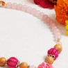 Schmuck-Set La Catrina aus Jade, Kunststoff, Howlith und Stoff, Detailansicht der Kette rechts