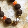 Schmuck-Set Chomolungma aus Lava, Achat und Apfelkoralle, Nahaufnahme vom Armband