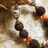 Schmuck-Set Chomolungma aus Lava, Achat und Apfelkoralle, Detailansicht vom Armband