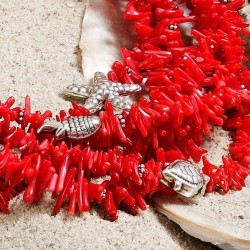 Halskette Korallenriff, Nahaufnahme der Korallenäste und des Meeresgetiers aus Sterling- und HillTribe-Silber